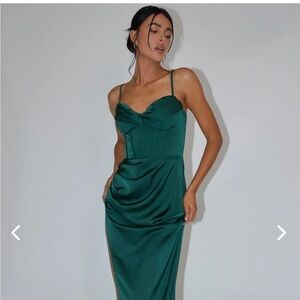 Selfie Leslie Secret Sweetheart Neckline Split Maxi Dress in Hunter Green